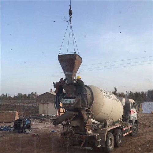 驻马店市“精准瞄准”—— 吊车的 “定位导航” 技术